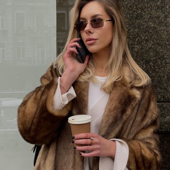 🕶️ New Gucci GG1221S 004 Sunglasses - Gold Frame, Red Gradient Lenses - Picture 9 of 13